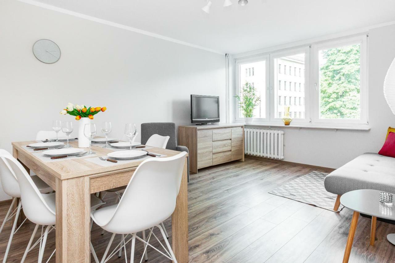 Apartments Warsaw Solidarnosci By Renters Exterior photo