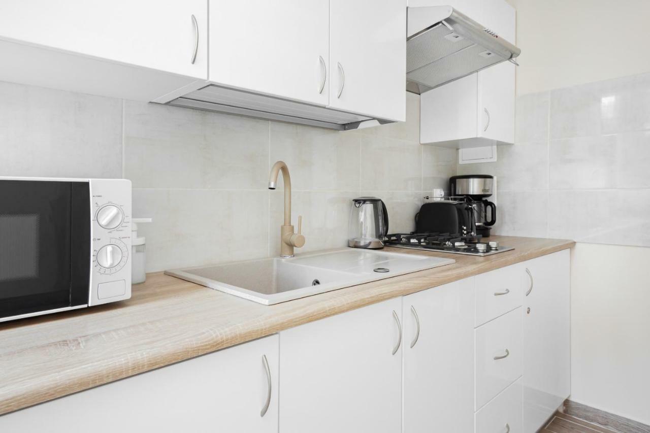 Apartments Warsaw Solidarnosci By Renters Exterior photo